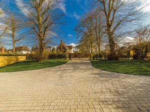 Frederick House, Goring